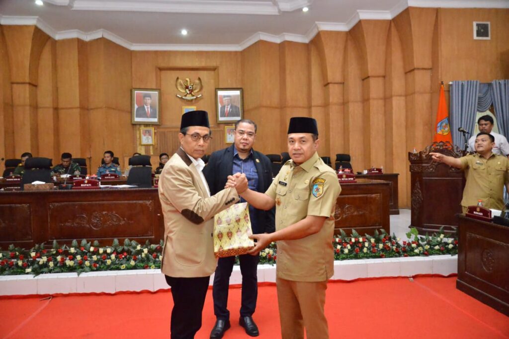 Rapat Paripurna Bupati Batu Bara Sampaikan RPJP APBD TA. 2022