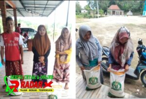 Sebanyak 609 Penerima Bantuan Pangan Nasional, Tersenyum Bahagia