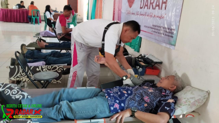 Perhutani Bondowoso Bekerjasama Dengan Unit Transfusi Darah PMI Gelar Donor Darah