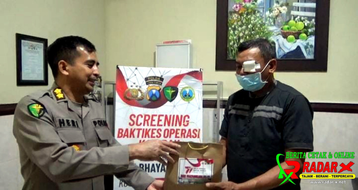 RS Bhayangkara Bondowoso Gelar Operasi Mata Katarak Gratis