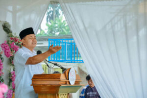 Hadiri Wisuda Ponpes Al- Mumtaz, Bupati Zahir Pesan Tingkatkan Pendidikan