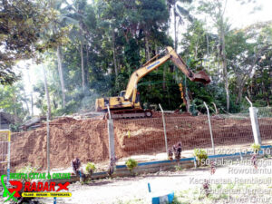 PROYEK SILUMAN Di Sal Bedadung, Ini Kata Pelaksana Tehnik Lapangan