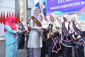 Apresiasi Bunda PAUD Kecamatan, Ny. Maya: Bunda PAUD Berhak Mendapatkan Penghargaan
