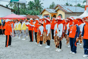 Meriahkan HUT Kemerdekaan RI, Ratusan Ibu-ibu Dasawisma Ikuti Lomba Gerak Jalan Sehat