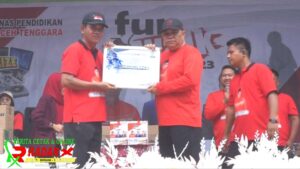 Yahdi Hasan Terima Penghargaan dari Disdik Cabang Wilayah Aceh Tenggara