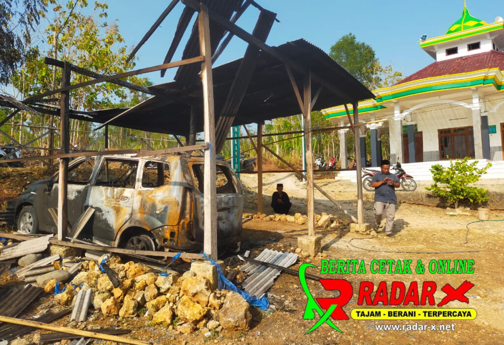 Hangus Secara Misterius, Mobil Salah Satu Tokoh Agama Di Sampang Dibakar
