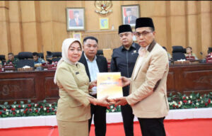 DPRD Batu Bara Rapat Paripurna Penyampaian Nota R.APBD 2024 dan Nota Ranperda