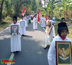 Ribuan…! Kirab Santri Yayasan Bustanul Ulum As-Surur Megah
