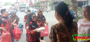 Rutin, Pengurus Pemuda Pancasila PAC Taman Gelar Jumat Berkah