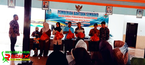 Wujudkan Ketahanan Pangan, Pemdes Pakisrejo Salurkan Bantuan Sembako