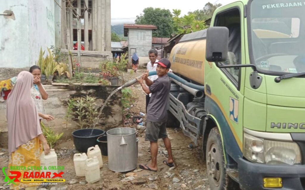 PDAM Tirta Agara Salurkan 22 Ribu Air Bersih Bagi Korban Terdampak Banjir Bandang