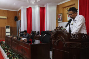 Pejabat Pj. Bupati Jawab Pandangan Umum Fraksi Golkar Tentang LKPJ Tahun 2023