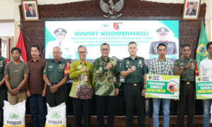 Secara Simbolis Pj Bupati Bondowoso Serahkan Bantuan Pompanisasi