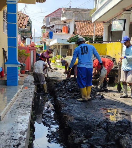 PJ Kuwu Jatibarang Maman Fadilah Terus Lakukan Pembangunan Desa Sesuai Kebutuhan Masyarakat
