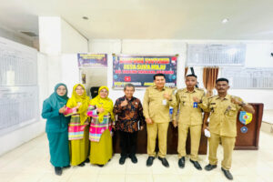 Tim Penilai TP PKK Sumut Monitoring Pelaksanaan Tertib Administrasi Desa Suka Maju