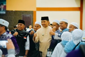 Kepulangan Jemaah Haji Asal Kabupaten Batu Bara Disambut Haru Pj. Bupati Heri Wahyudi