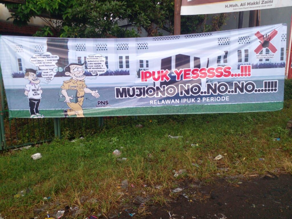 Spanduk ‘Ipuk Yes, Mujiono No’ Penuh Kontroversi Warga Banyuwangi