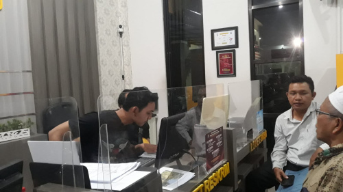 Hasan Putra Pace melapor ke Polres Jember