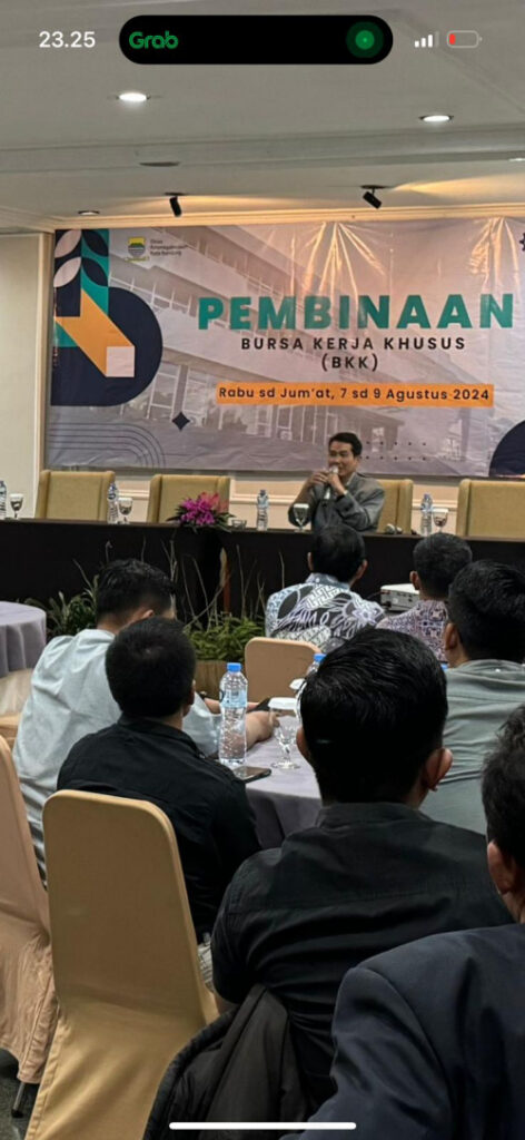 Dede Farhan Aulawi Bicara Tentang Penyerapan Pasar Tenaga Kerja Indonesia