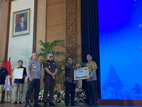 Polres Bojonegoro Raih Penghargaan Kinerja Pelaksanaan Anggaran Terbaik
