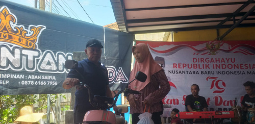 Semarak Jalan Sehat Merdeka Warnai HUT ke-79 di Desa Boro, Tanggulangin