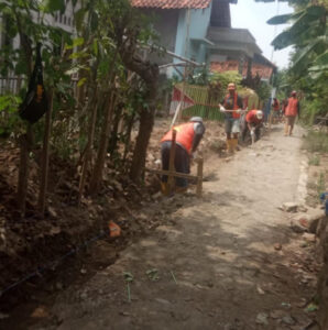 DPKPP Kabupaten Indramayu Gelar Kegiatan Perencanaan Pembangunan Drainase Di Desa Sukajadi Haurgeulis