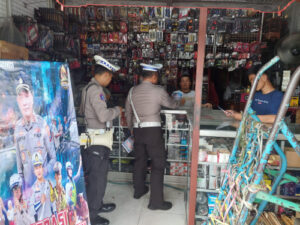 Dalam Ops Zebra Semeru 2024, Polres Bondowoso Adakan Sosialisasi ke Toko Sparepart Ashoka Motor