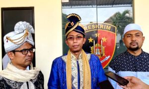 Mantan Setda Insial S Ditahan, LBH Abu Nawas Lakukan Tarian Sufi