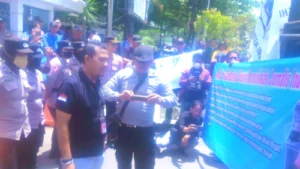 Boikot Lucky Hakim, Buntut Pernyataan Pemberitaan Lokal Tidak Waras