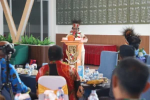 Wamendagri Ribka Kawal Penerbangan Perdana Maskapai Sriwijaya Air ke Bandara Douw Aturure Nabire