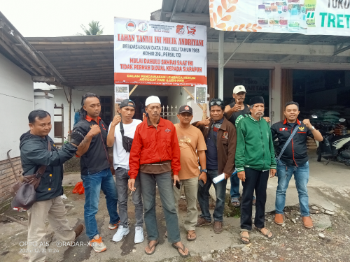 Sengketa Tanah Strategis di Desa Lembengan, Ahli Waris Pasang Banner !