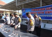 Polres Bondowoso pemeriksaan senpi untuk pengawasan  anggota Polri