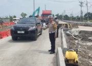 Polres Probolinggo Buka Satu Arah Tol Fungsional Probowangi untuk Arus Balik