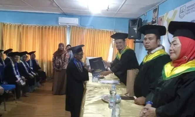 DPPKB Aceh Tenggara Gelar Wisuda Perdana Sekolah Lansia