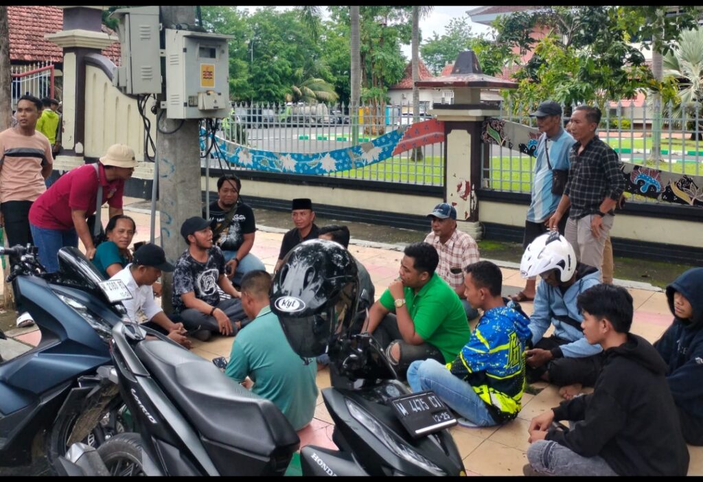 Sebelum Terjadi Demo yang Menimbulkan Anarkis, Aktifis Desak PJ Bupati Pamekasan Untuk Mundur