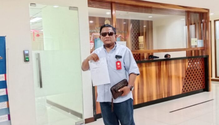 Gemparkan Kementerian RI, Ketua IWB Perlihatkan Dugaan Foto Pornografi Mantan Menpan-RB ke Beberapa Pihak Kementerian