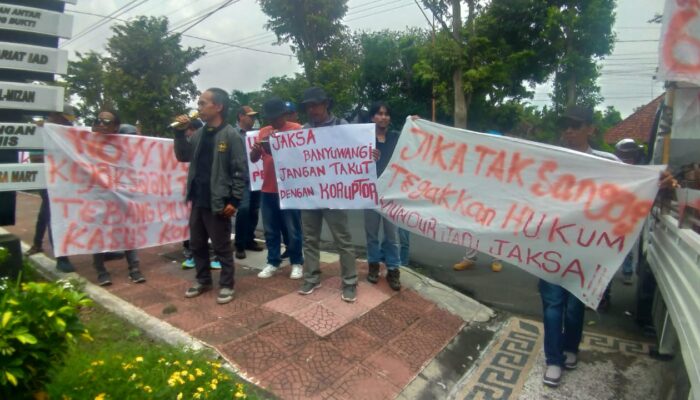 Dalam Aksi Pemilik Akun Tiktok Pasopati Jatim : Kejaksaan Negeri Banyuwangi tidak Faham Kata Fiktif 