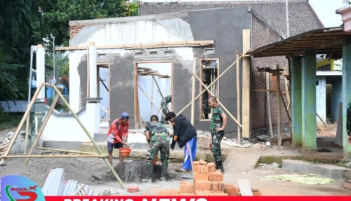 Tanpa Mengenal Hari Libu Satgas TMMD 123 Tetap Gotong Royong Bangun Musholla