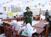 Satgas TMMD 123 Bondowoso Bantu Mengajar di SD Negeri Gunosari