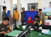 Antusiasme Warga Gunosari Sambut Layanan Kependudukan TMMD 123 Kodim 0822/Bondowoso