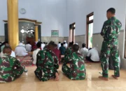 Satgas TMMD Ke-123 Perkuat Keimanan lewat Sholat Jumat Bersama Warga