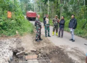 Dandim 0822 Tinjau Akses Jalan: TMMD ke-123 Percepat Perkerasan Jalan Di Desa Trotosari