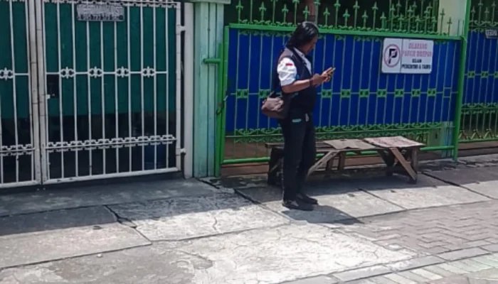 Bisnis Esek-Esek Berkedok Kos-Kosan Di Surabaya,  Di Duga Bayar Upeti Oknum Ke Oknum Lurah Dan Camat
