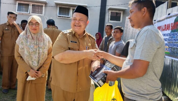 Pemkab Aceh Tenggara Serahkan Bantuan PENA dan BBR dari Kementerian Sosial