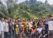 Pj Bupati Taufik Tinjau Pembangunan Jembatan Bailey di Leuser