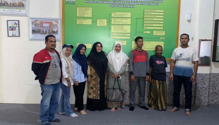 Dinsos Agara Serahkan Lansia Terlantar Ke UPTD RSGS Dinsos Aceh