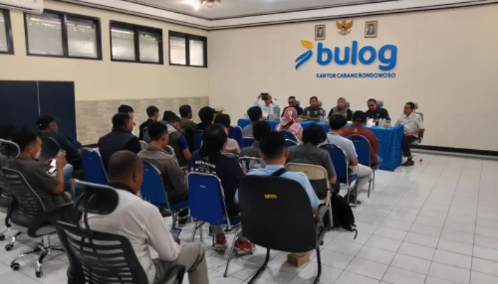 Komandan Kodim 0822 Dan Bulog Gelar Konferensi Pers Optimis Kejar Target Nasional Serapan Gabah
