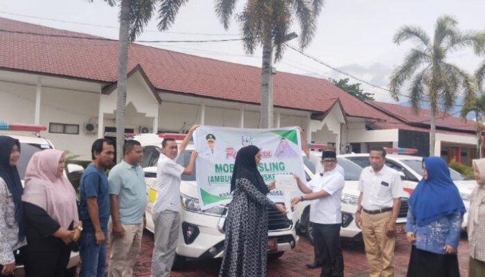 ‎Pj Bupati Taufik Serahkan Mobil Ambulance ke Puskesmas di Agara