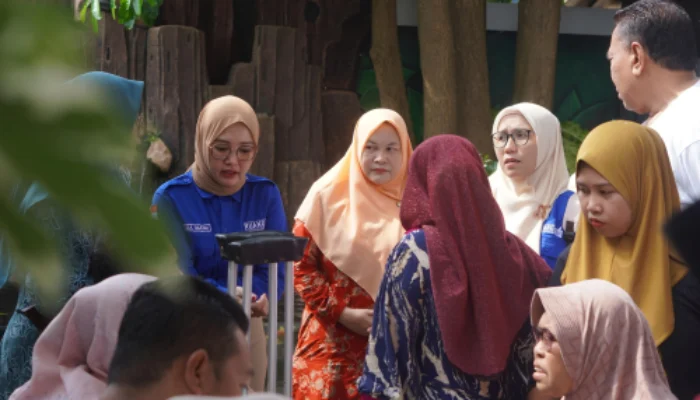 Langkah Sehat Bersama RUANG LYNA: Warga Ketapang Daya Sampang Antusias Ikuti Pengobatan Gratis