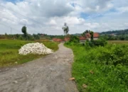 Rabat Beton Tobai Timur Sampang Rusak, Diduga Dana Desa Bocor